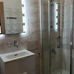 아파트 For Guests