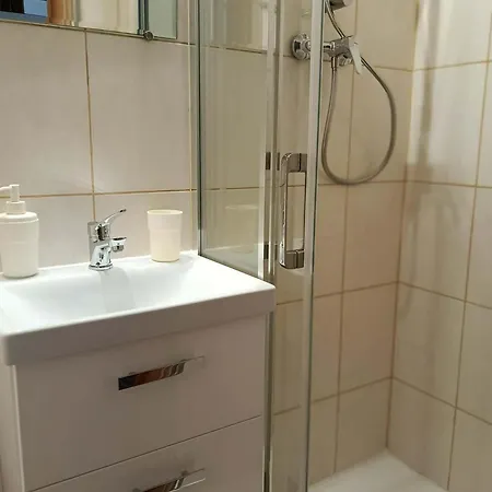 For Guests شقة
